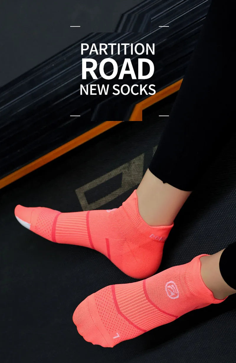 Quick Dry Compression Running Socks for Men & Women